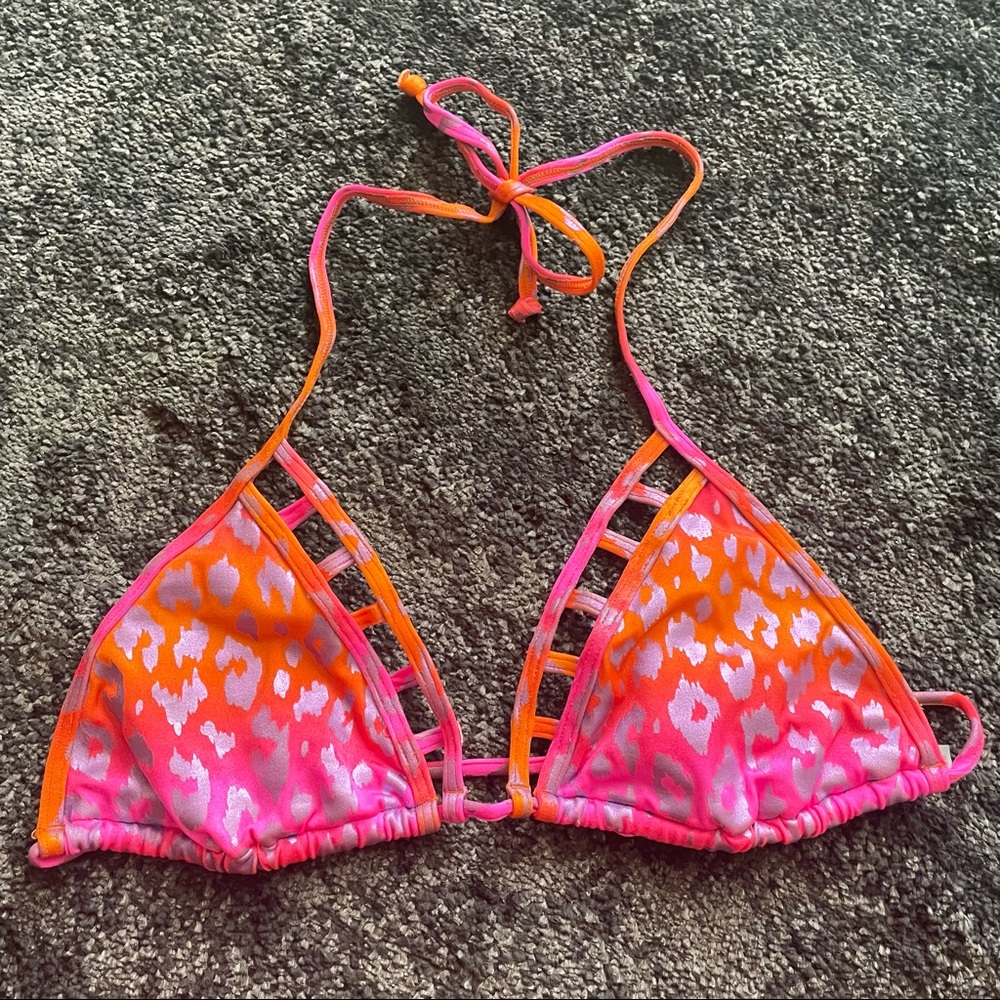Victoria’s Secret Bikini Top Medium